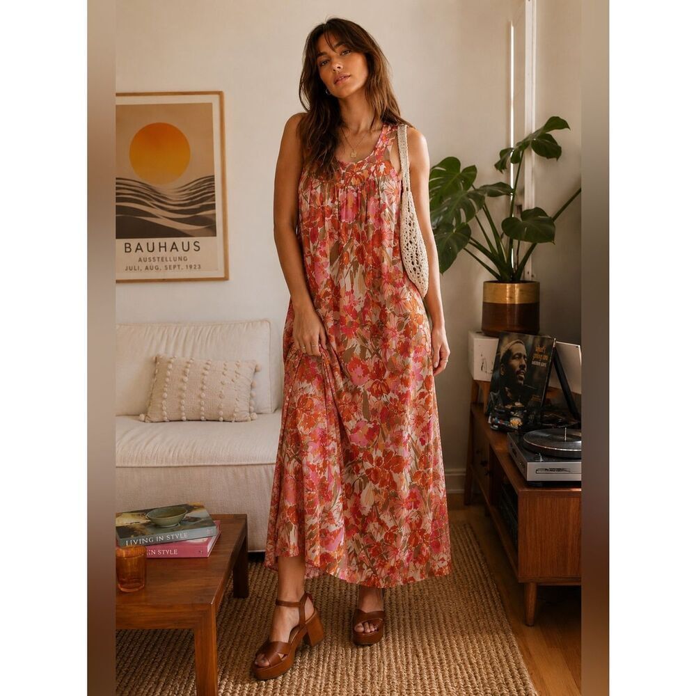 🎀Vintage🎀 1970s Maxi Sleeveless Floral Dress in Orange and Pink Size Small